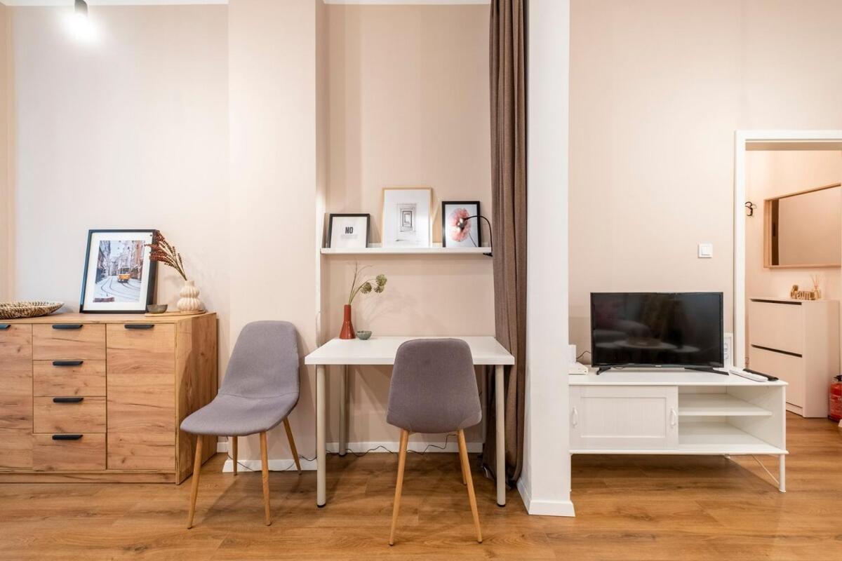 Top Centre 1 Bedroom Apt Next To Vitosha Blvd. 索菲亞 外观 照片